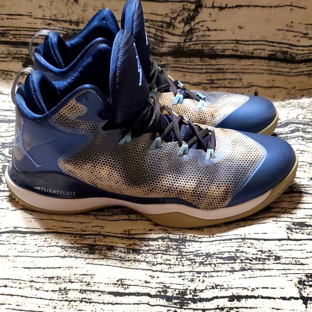 Nike Jordan Super Fly 3 Blue Size 11 Men's Basketball Sneakers - Picture 2 of 11